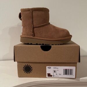 UGG Classic Mini Chestnut Boots